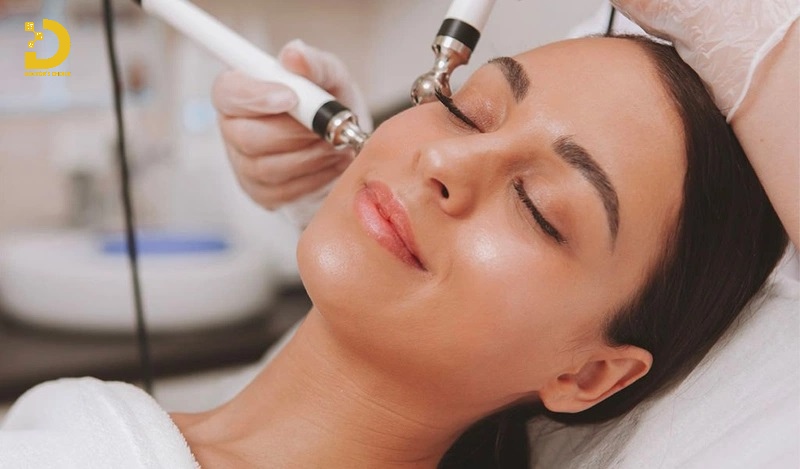 Điều trị thâm mụn bằng công nghệ điện di vitamin C