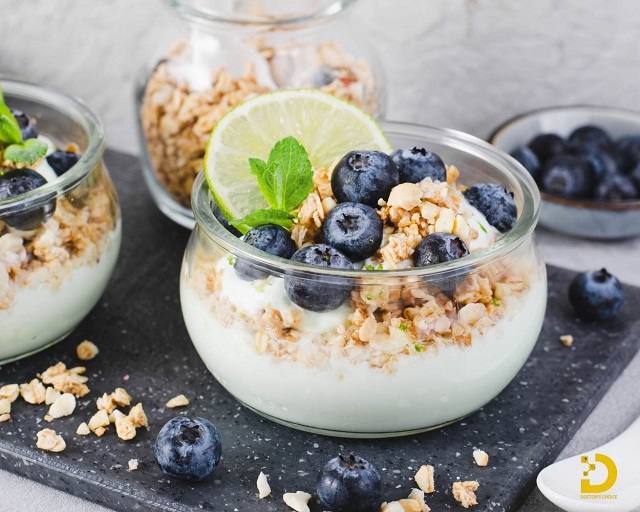 Trị mụn bằng sữa chua