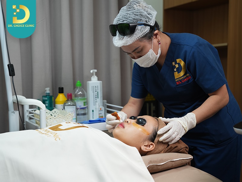 dieu tri bot sac to tai dr choice 4