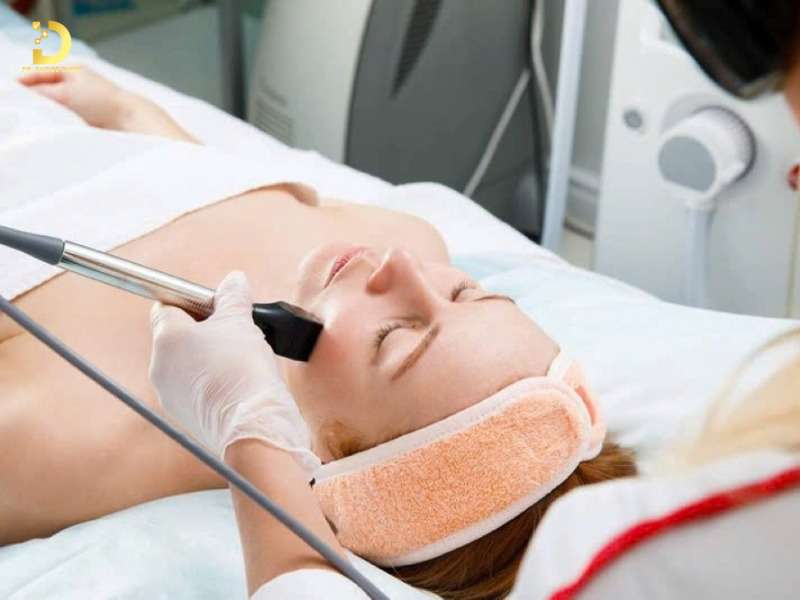 Điều trị sẹo đáy nhọn như thế nào an toàn