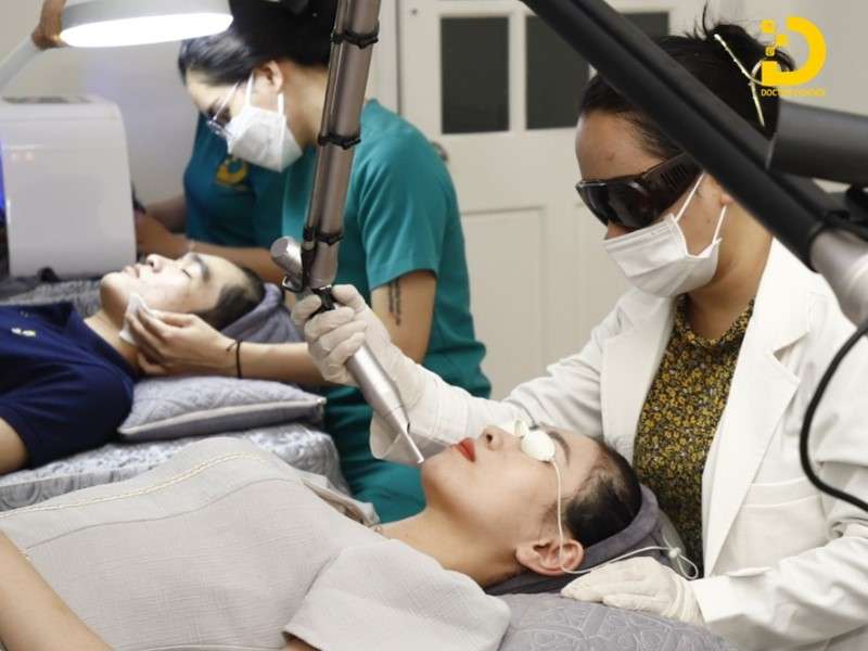 Lưu ý khi điều trị sẹo đáy vuông