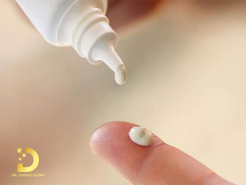 Điều trị nội khoa – nền tảng kiểm soát mụn bọc từ gốc rễ