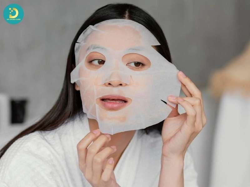 Làm dịu, kháng viêm và hỗ trợ phục hồi da