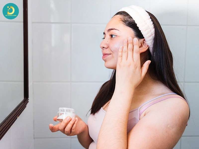 Routine chăm sóc da giúp thâm đỏ mờ nhanh hơn