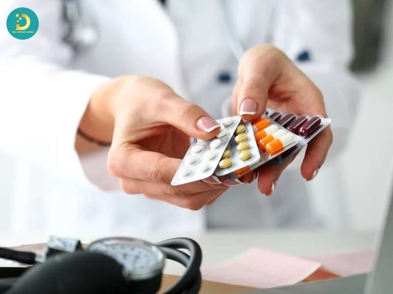 Kết hợp thuốc & kem điều trị