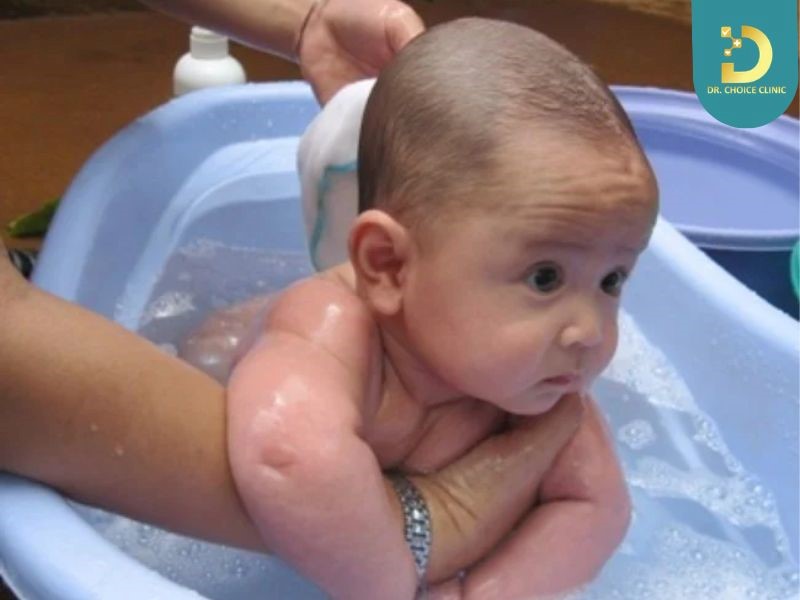 Mụn Nhọt Ở Trẻ Em: Nguyên Nhân, Triệu Chứng Và Cách Xử Lý An Toàn 11 Giữ vệ sinh cá nhân cho trẻ